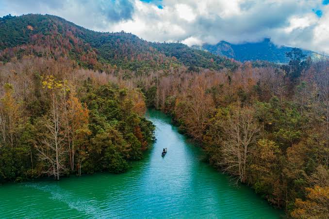 Natural scenery around Rao Quan Reservoir