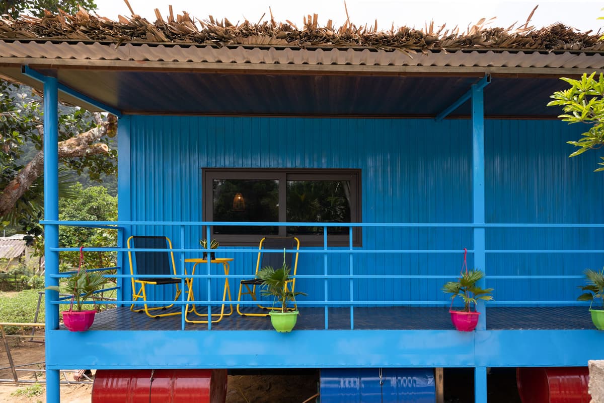 A flood-adaptive floating homestay in Tan Hoa