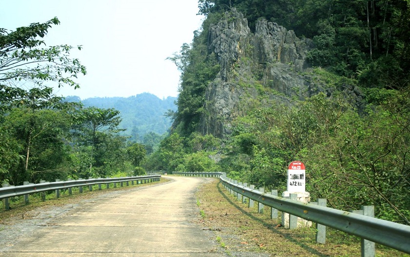 8 ladies cave